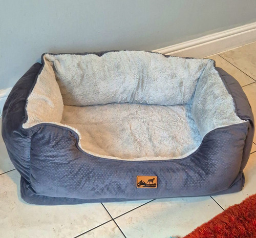 Large raised sides - super, soft